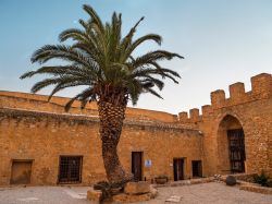Interno arabeggiante del Castello Chiaramontano a Naro di Agrigento, in Sicilia