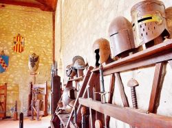 Interno del Castello svevo aragonese di Montalbano Elicona in Sicilia