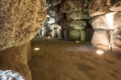 Interno del Nuraghe di Santu Antine a Torralba di Sassari, in Sardegna