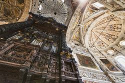 Interno del Santuario Mariano di Tirano in Valtellina - ©  / Shutterstock.com