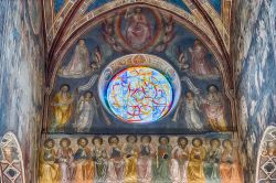Interno dell Chiesa di Santa Maria Assunta a San Gimignano in Toscana