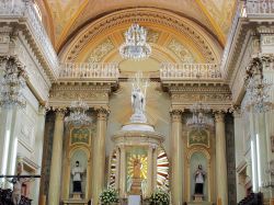 Interno della chiesa cattolica di Guanajuato, Messico - © Takamex / Shutterstock.com