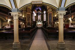 Interno della chiesa di Santa Caterina a Torun, Polonia. Costruito nel 1894-97, questo edificio religioso in stile gotico è dedicato a Santa Caterina d'Alessandria - © Tupungato ...