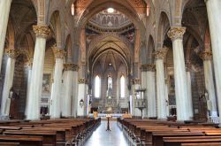 Interno della Chiesa Parrocchiale di Galliate in piemonte