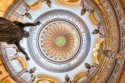 Interno della cupola del Campidoglio di Springfield, Illinois (USA) - © Brian S / Shutterstock.com