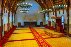 Interno della sala dei Cavalieri al palazzo Binnenhof a L'Aia (Olanda) - © trabantos / Shutterstock.com