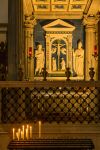 Interrno della Basilica di S. Maria, a Impruneta in Toscana - © William Hammer / Shutterstock.com