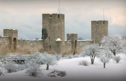 Anche se il paesaggio cambia completamente, in inverno come in estate la città di Visby, Patrimonio dell'Umanità dell'UNESCO, mantiene intatto tutto il suo fascino - Foto ...