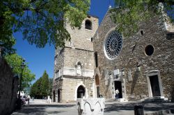 La Basilica di San Giusto, tappa d'obbligo di un itinerario spirituale a Trieste. - © VVlasovs / Shutterstock.com