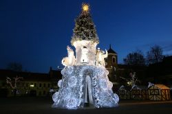 Da oltre 500 anni, S.Nicola è il patrono di Kaunas, che per questa ragione è considerata la capitale del Natale della Lituania e dei paesi Baltici.
