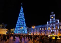 L'Albero di Natale alla Puerta del Sol di Madrid