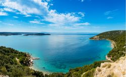 L'Isola di Rab offre alcune delle spiagge più belle del Golfo di Quarnero in Croazia