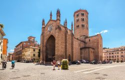 La  Basilica di Sant'Antonino a Piacenza, la Cattedrale cittadina - © Olgysha / Shutterstock.com