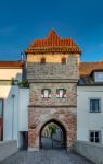 La Baeckertor a Landsberg am Lech, Germania: risalente al XV° secolo, è stata una delle più grandi costruzioni fortificate della Baviera - © footageclips / Shutterstock.com ...