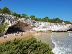 La baia dei Colombi a Vieste, una delle spiagge più belle del Gargano