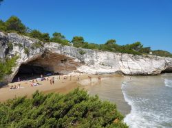 La baia dei Colombi a Vieste, una delle spiagge più belle del Gargano