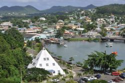 La baia e il porto di Castries a Saint Lucia, mar dei Caraibi