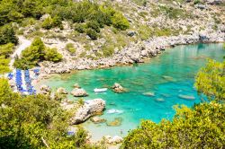 La baia le la spiaggia Anthony Quinn isola di Rodi, Grecia