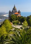 La basilica di Santa Lucia al Monte vicino a Viana do Castelo, Portogallo. 



