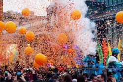 La Battaglia della Taronjada durante il Carnevale di Barcellona - © Iakov Filimonov / Shutterstock.com
