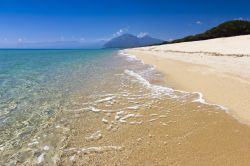 La bella spiaggia di  Su Barone a Orosei, costa orientale della Sardegna