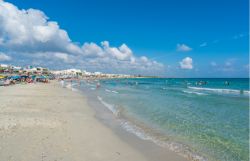 La bella spiaggia di San Foca di Melendugno nel Salento, costa adriatica della Puglia - © Balate Dorin / Shutterstock.com