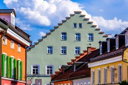 La caratteristica architettura di Murnau am Staffelsee, cittadina bavarese di 11 mila abitanti (Germania).
