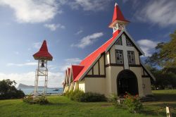 Chiesa cattolica con campanile a Cap Malheureux, ...