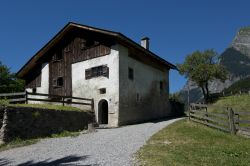 La casa di Johanna Spyri a Maienfeld, dpve venne scritto il libro di Heidi, ambientato sulle Alpi Svizzere - © Fabio Lotti / Shutterstock.com