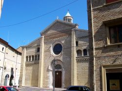 La Cattedrale di Fano nelle Marche - © MarkusMark - CC BY-SA 3.0 - Wikimedia Commons.