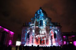 La Cattedrale di Gand durante il Light Festival - © Durk Talsma / Shutterstock.com