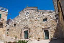 La cattedrale di San Nicola a Sant'Agata di Puglia, Italia. Situato nella cittadella medievale, questo edificio religioso di impianto normanno ma rifatto in stile barocco ha interno a croce ...