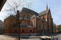 La cattedrale di San Quintino a Hasselt, Belgio. Iniziato nell'XI° secolo, questo edificio religioso in stile gotico è stato ultimato due secoli più tardi.
