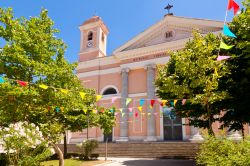 La Cattedrale di Santa Maria Della Neve a Nuoro in Sardegna