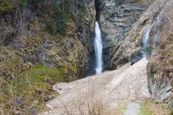 La celebre Cascata dell'Inferno a Bagneres-de-Luchon, Francia.  