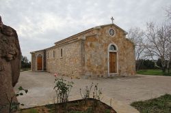 La Chiesa campestre di Nostra Signora di Talia, si trova nelle campagne di Olmedo in Sardegna