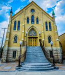 La chiesa cattolica di San Giovanni Battista a Columbus, Ohio, USA. Costruita nel 1898, fa parte dei luoghi storici iscritti nel Registro Nazionale Americano - © Sandra Foyt / Shutterstock.com ...