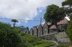 La chiesa cattolica di San Patrizio nel villaggio di Berekua, Dominica (Piccole Antille).


