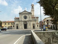 La chiesa dei Santi Gervasio e Protasio in centro a Seveso in Brianza, Lombardia - © Yorick39, CC BY-SA 3.0, Wikipedia