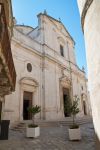 La chiesa dell'Assunzione a Ceglie Messapica, Puglia: l'edificio religioso sorge sulla vecchia acropoli. Le origini risalgono al 1521 mentre la costruzione attuale è del 1786.
 ...