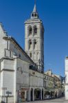 La chiesa di Cognac, Francia, con la torre campanaria - © Evgeny Shmulev / Shutterstock.com