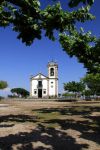 La chiesa di Franqueira, Barcelos, Portogallo, in una giornata di sole.
