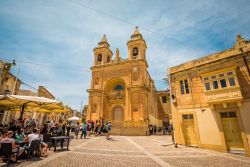 La chiesa di Nostra Signora di Pompei nel villaggio di Marsascala, isola di Malta - © In Green / Shutterstock.com