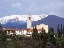 La Chiesa di San Bartolomeo a Bornato, frazione - © Moliva, CC BY-SA 3.0, Wikipedia