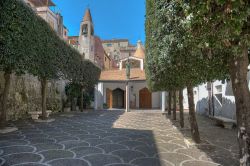 La chiesa di San Felice Martire a San Felice Circeo, Lazio. Situata nel centro storico del paese, questa chiesa accoglie le reliquie di San Felice Martire patrono del Circeo. Venne edificata ...