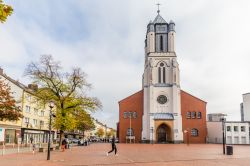 La chiesa di San Giuseppe a Innstadt-Nord, Dortmund (Germania) - © HildaWeges Photography / Shutterstock.com