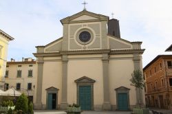 La Chiesa di San Lorenzo a Santa Croce sull'Arno in Toscana - © LigaDue, CC BY-SA 4.0, Wikipedia