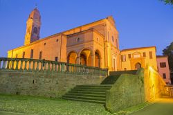La Chiesa di San Michele in Bosco a Bologna, fotografata poco dopo al tramonto