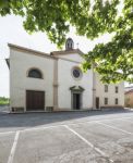 La chiesa di San Pietro Apostolo vicino alla Via Francigena a Galleno di Fucecchio