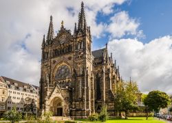 La chiesa di San Pietro vicino al centro di Lipsia, Germania: è spesso utilizzata come cornice di eventi culturali. 

